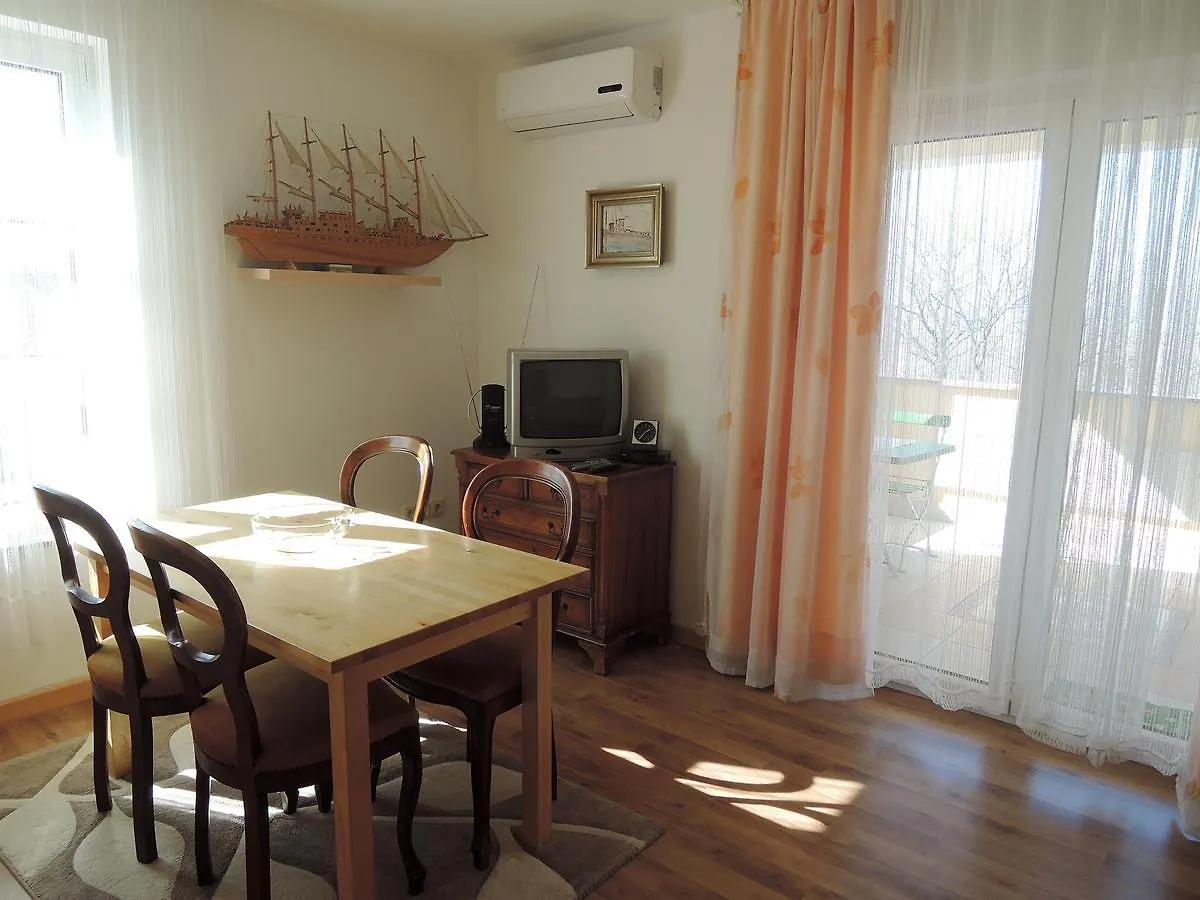 Apartments Mermaid Malinska Croatia
