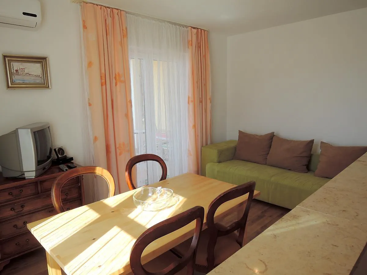 Apartments Mermaid Malinska 0*,  Croatia