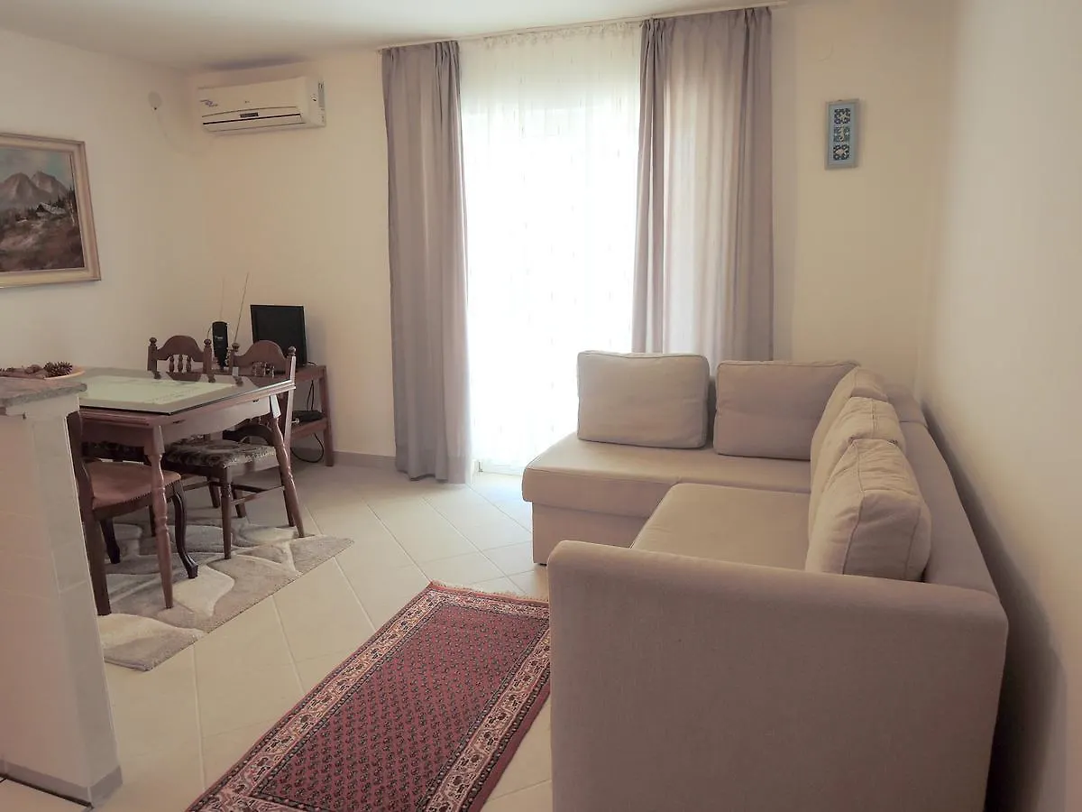 Apartments Mermaid Malinska