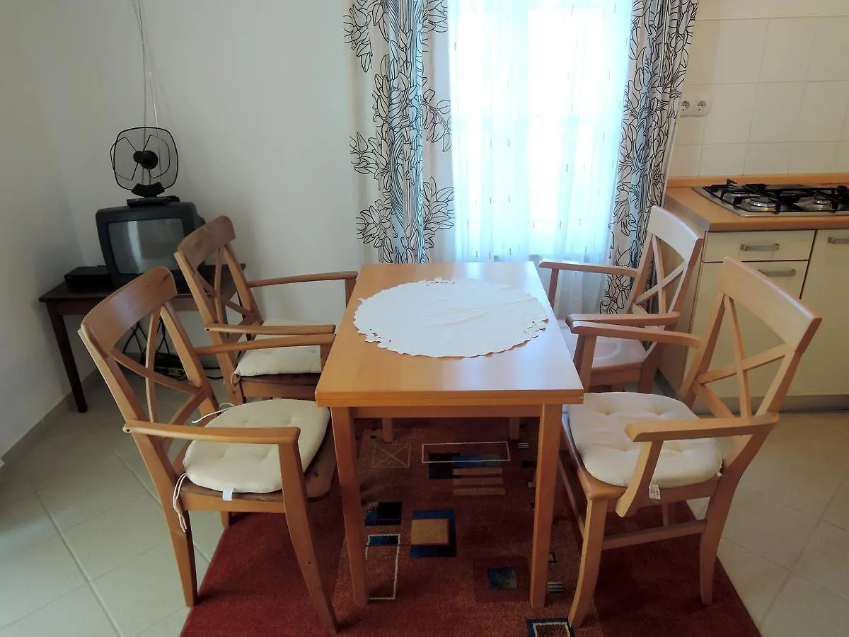 Apartments Mermaid Malinska Croatia