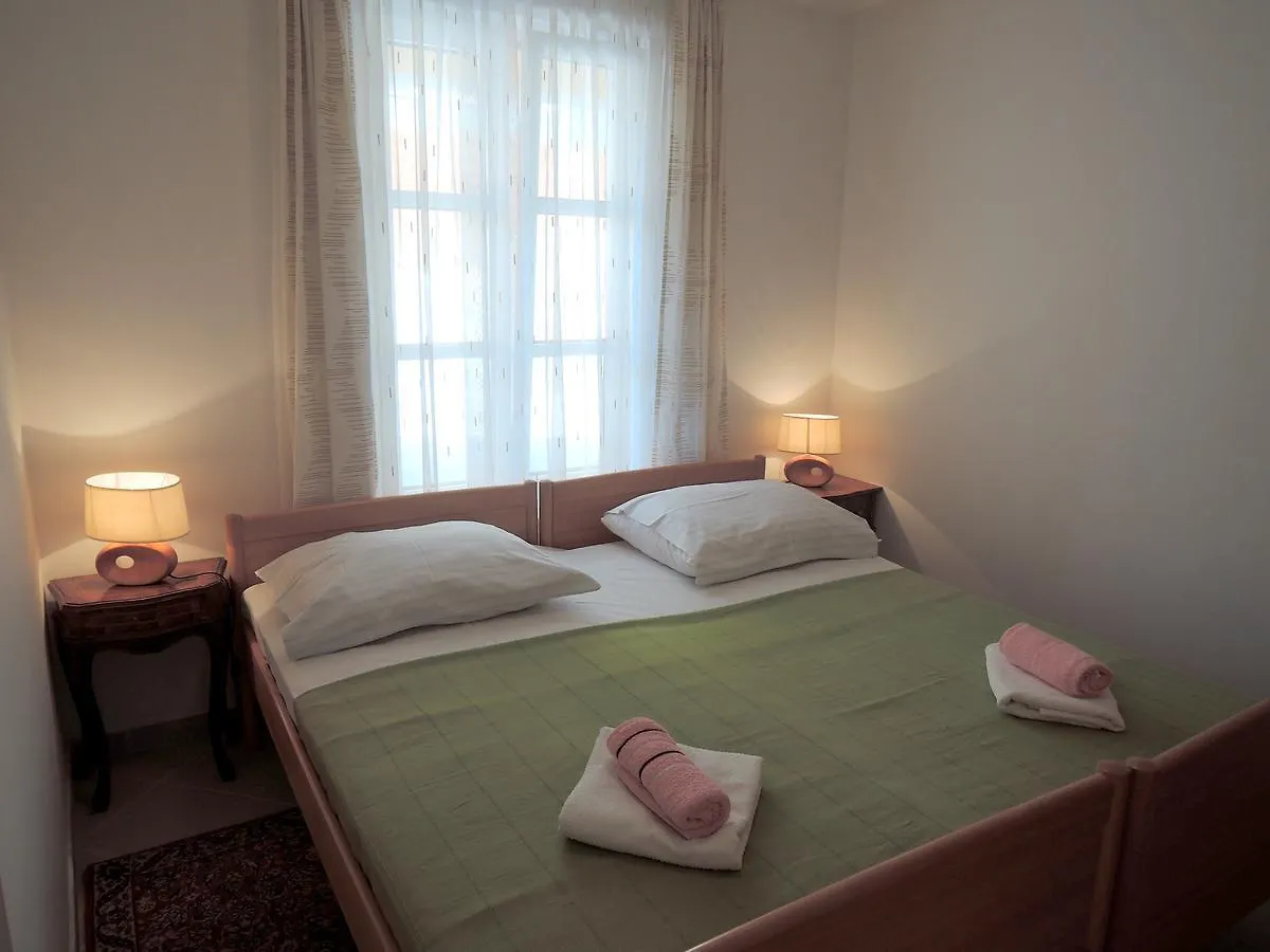Apartments Mermaid Malinska