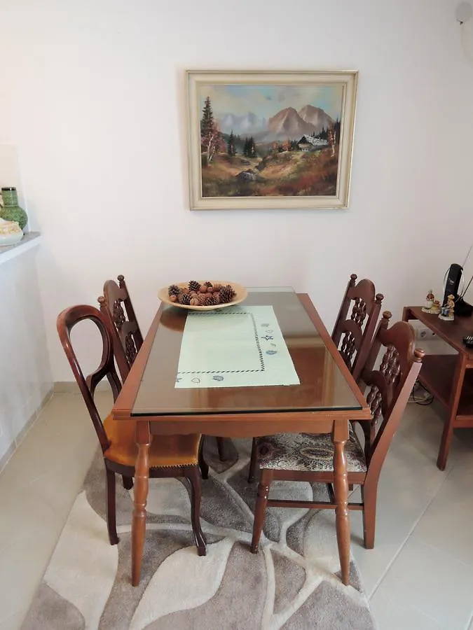 Apartments Mermaid Malinska Croatia