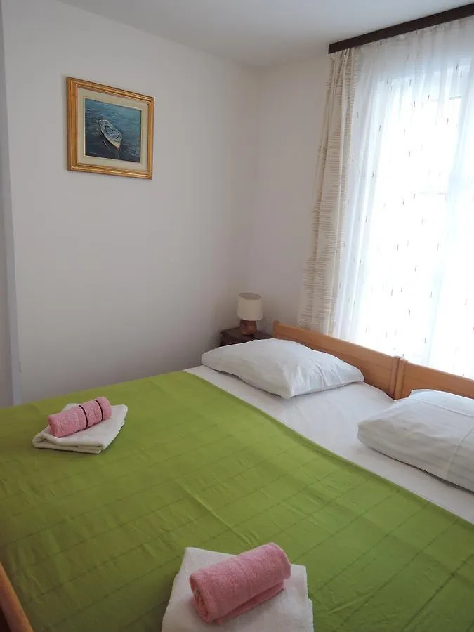 Apartments Mermaid Malinska