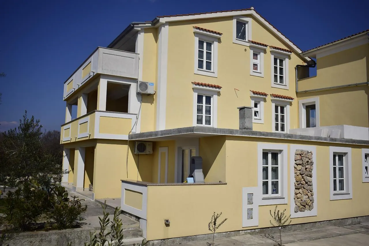Apartments Mermaid Malinska 0*,